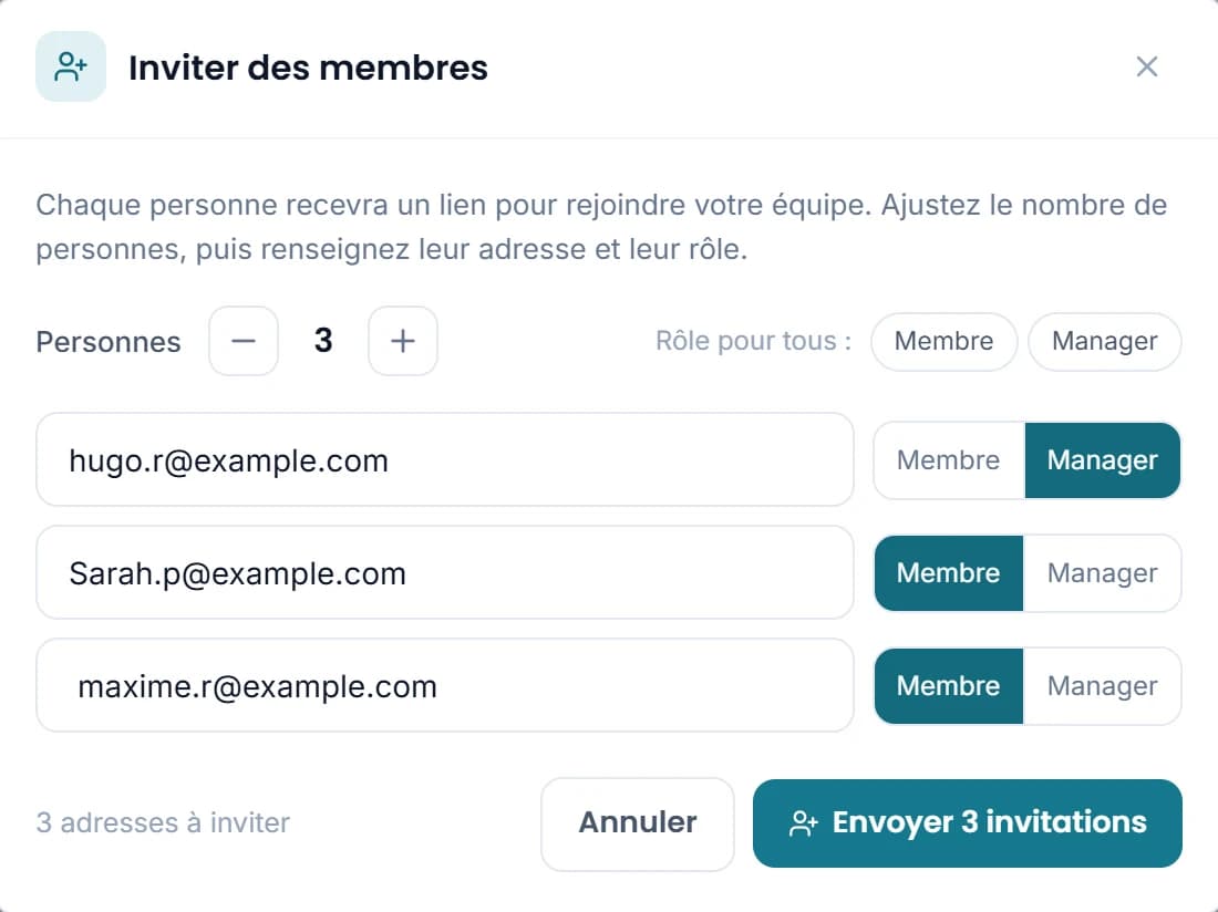 Dialog Inviter des membres : trois adresses saisies avec leur rôle, prêt à envoyer trois invitations d'un coup