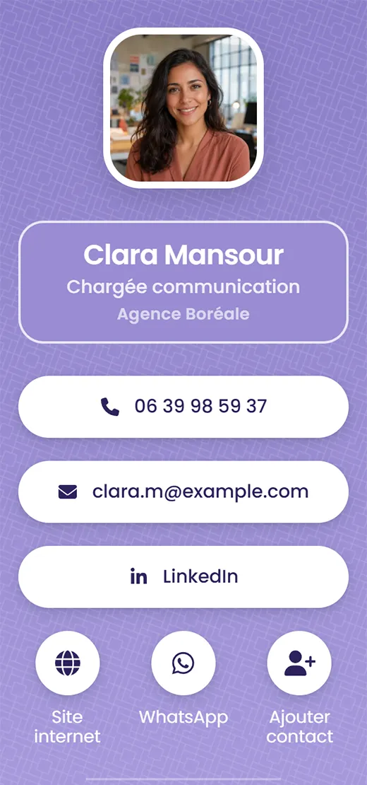 La carte de visite virtuelle de Clara Mansour hier : chargée de communication, palette lavande, ancien numéro